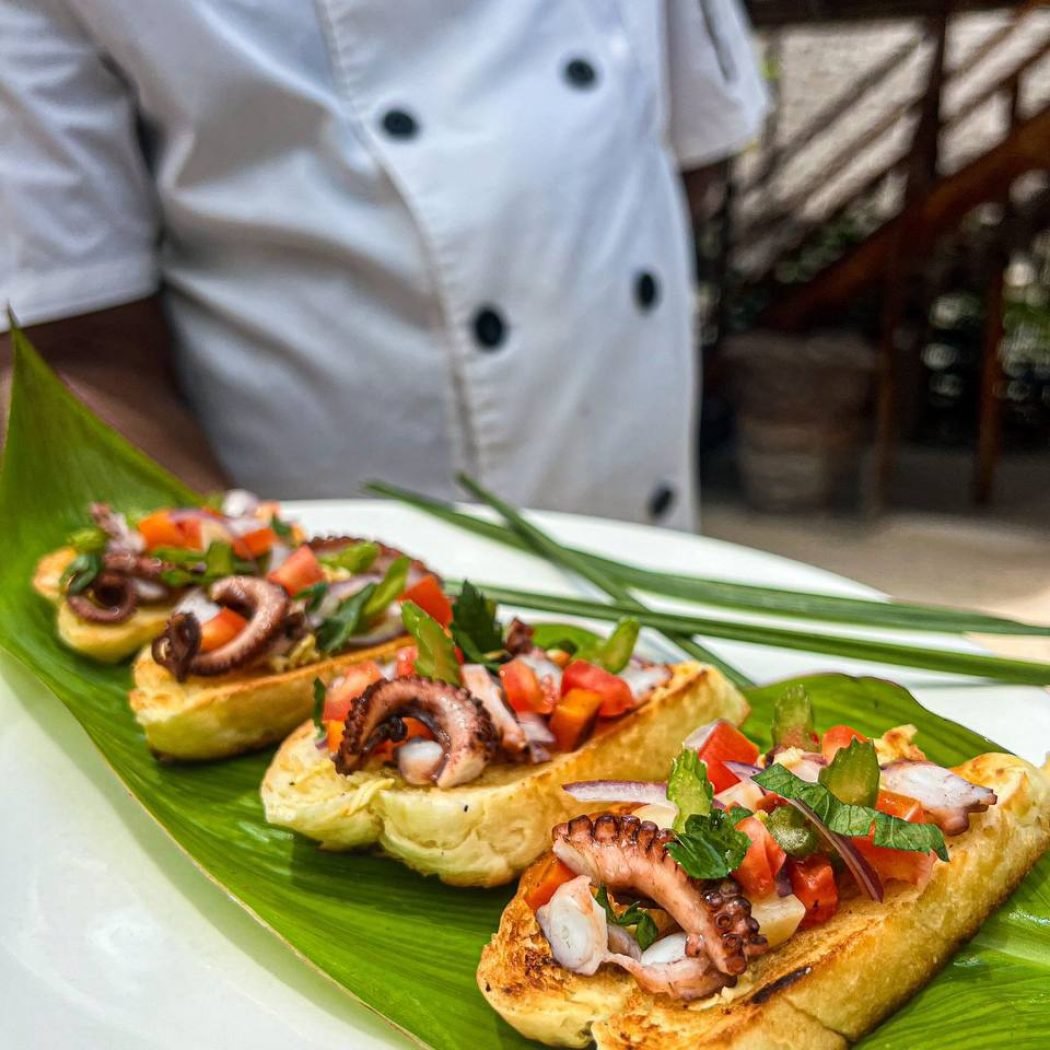 Home photo 5215316863154327243 y